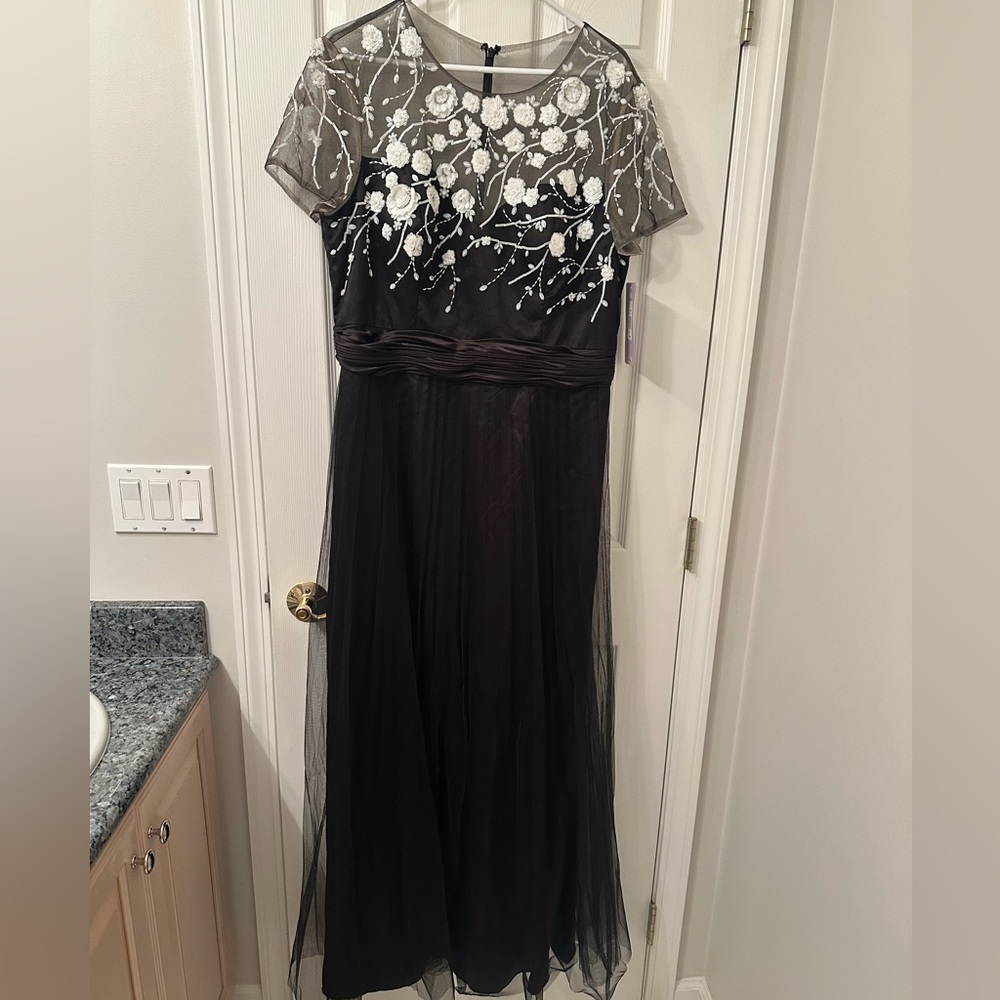 Elegant JS Collections Black and White Floral Gown size 16- brand new
